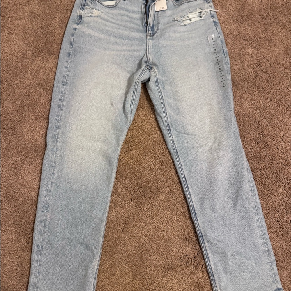 AE mom Jean stretch size 8 short